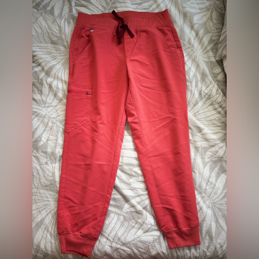 Figs Women's orange jogger